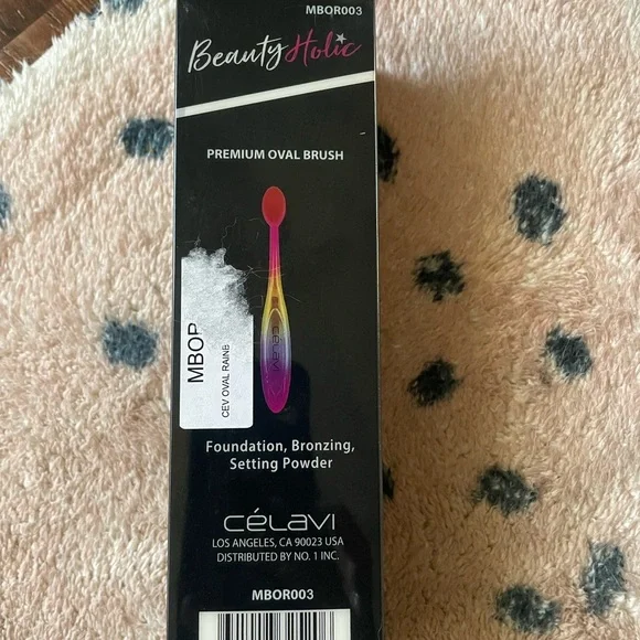 Rainbow Toothbrush shaped foundation brush - Picture 6 of 6